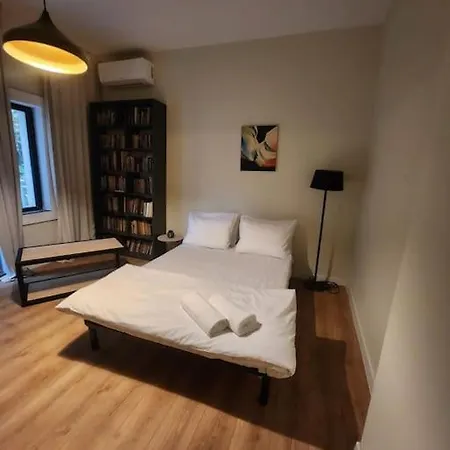 Elegant Loft Library شقة