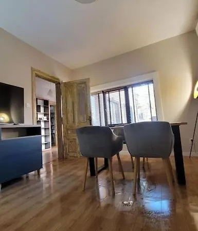 Elegant Loft Library بلوفديف